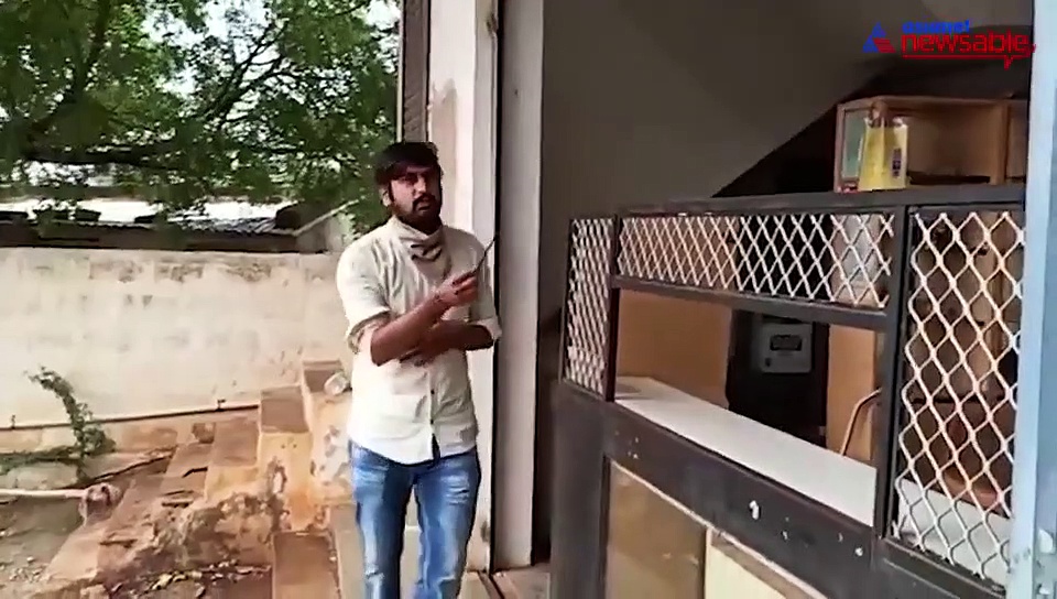 Queues and celebrations rise at liquor shops across Karnataka after lockdown relaxations