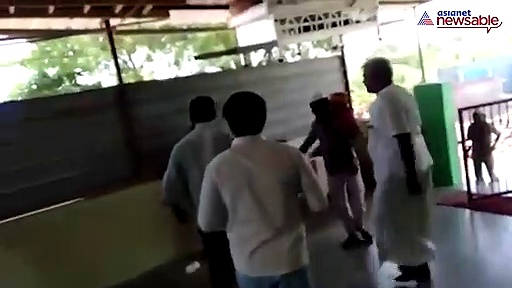 COVID-19: Moulvi bashed up by public for defying lockdown