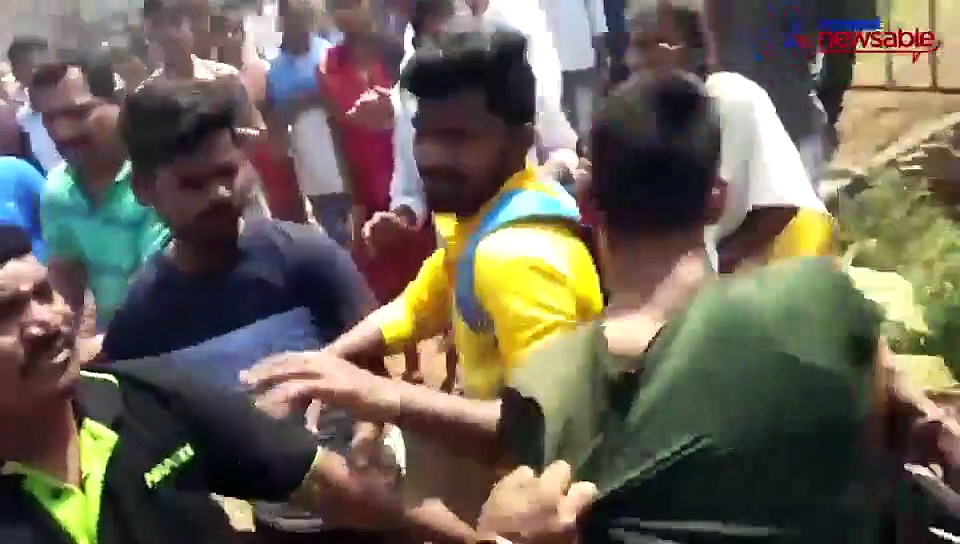 College students’ horrific fight on streets caught on cam