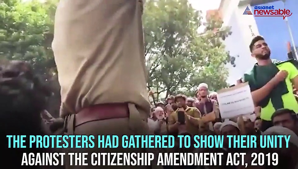 Bengaluru DCP sings national anthem to pacify CAA protesters; video goes viral