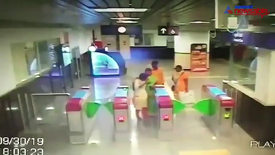 Bengaluru metro ceiling collapses, passengers escape narrowly