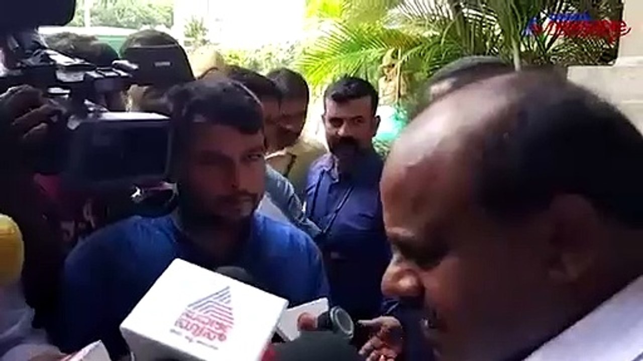 HDK on Devotees