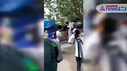 पुलिस जवान ने गाया, गुलाबी आंखे जो तेरी देखी, IPS ने शेयर किया वीडियो