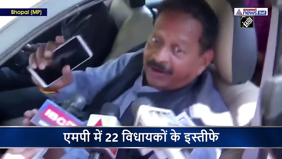 सिंधिया के इस्तीफे पर कांग्रेस का रिएक्शन, कहा- उनके तो खून में वहीं है....अब गए राजा महाराजाओं के दिन