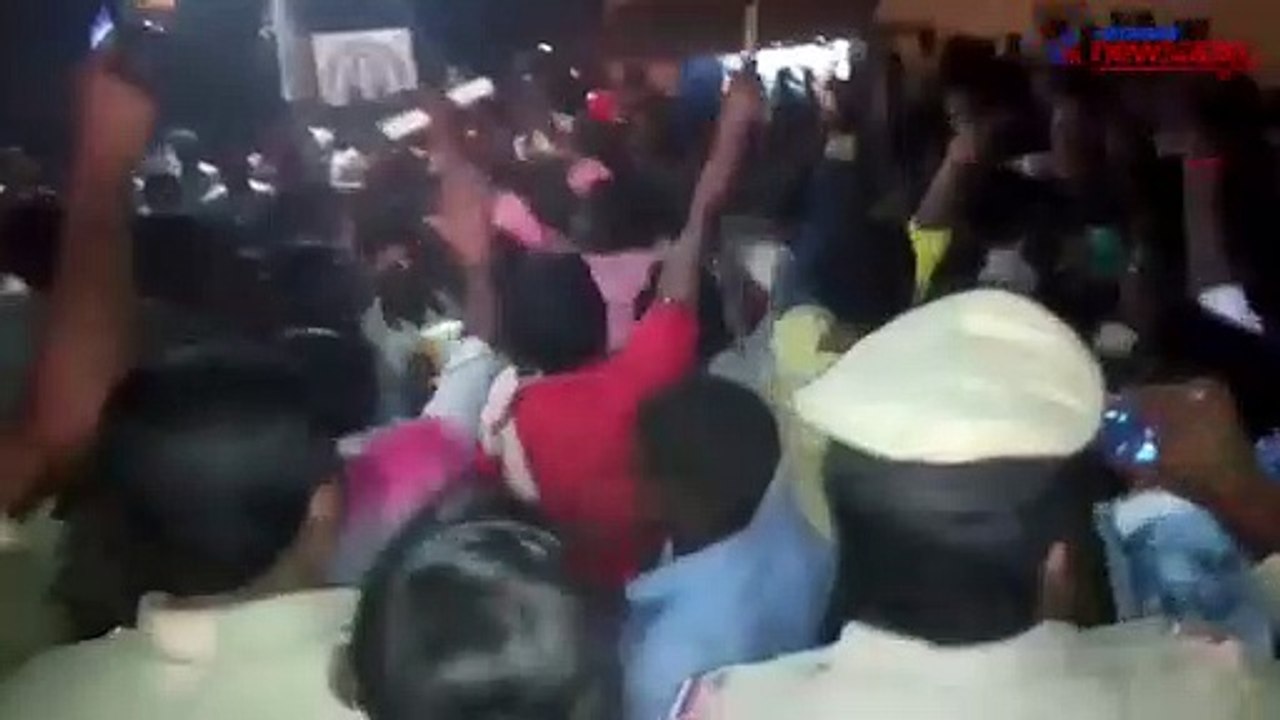 Watch: Women hurl tumblers at JD(S) MLA Iqbal Ansari for not building toilets