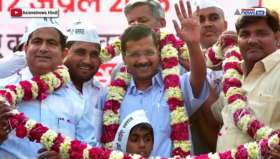 हमेशा माता पिता और पत्नी का मिला साथ, जानें कैसा रहा केजरीवाल का मुख्यमंत्री तक का सफर