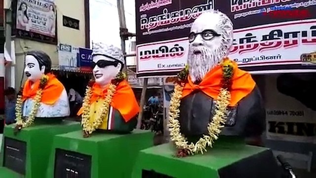 Tamil Nadu: Saffron band found wrapped around bust of MGR, Annadurai starts fresh controversy