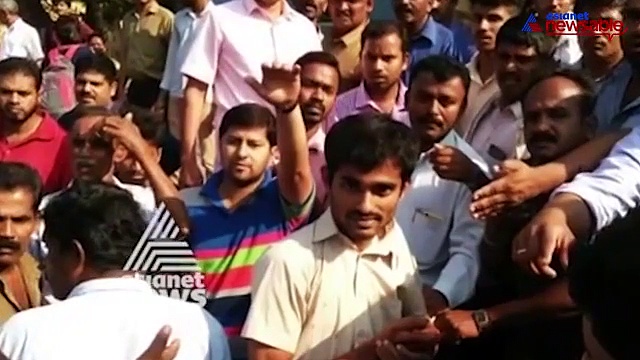 Jilted lover, classmate slits girl's throat in public in Sullia