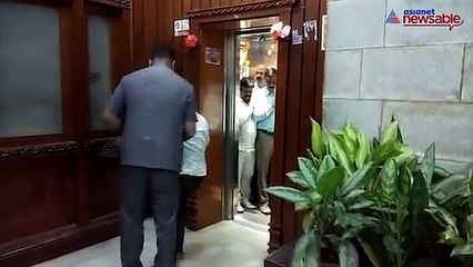 After alleged humiliation, blind man gets to meet Karnataka minister for help