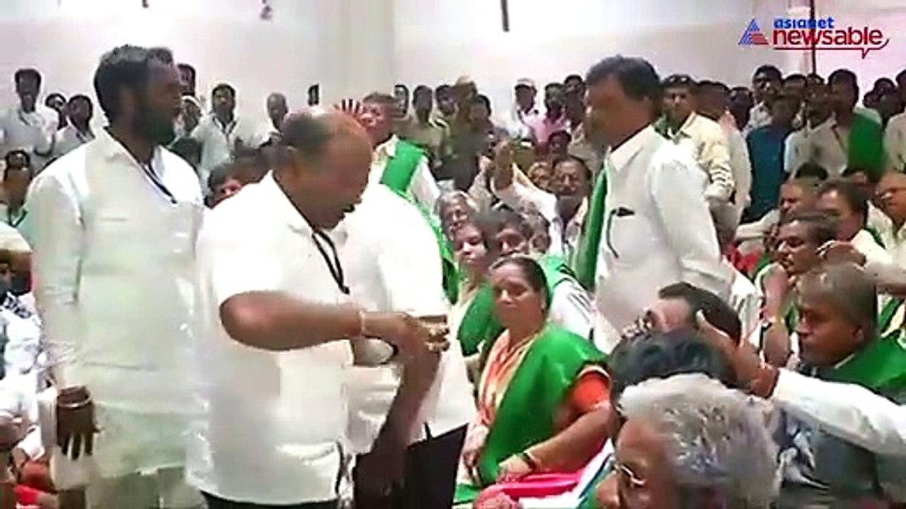 Interaction with BJP's Amit Shah flops, Karnataka's Kalaburgi farmers upset
