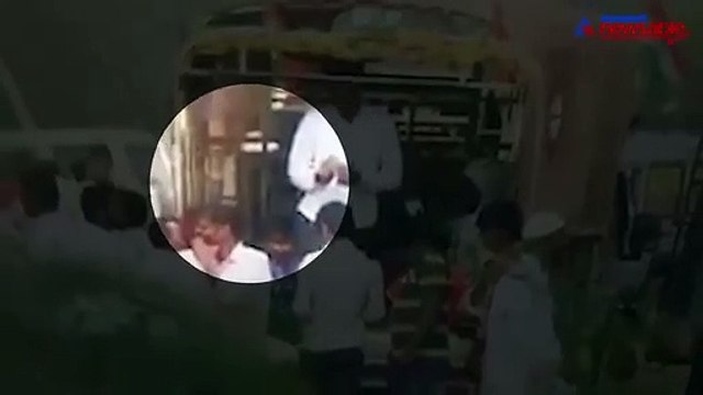 Congress president Rahul Gandhi's Karnataka rally marred with money distribution, black flags waving?