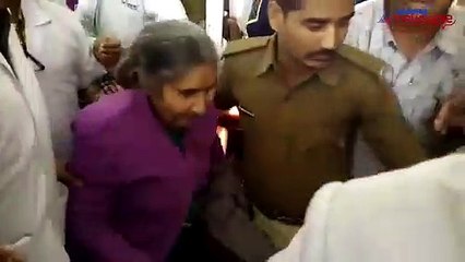 PM Modi's estranged wife meets with an accident, sustains minor injuries