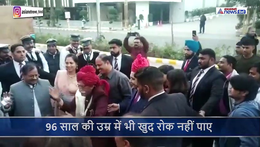 96 साल की उम्र में भी खुद रोक नहीं पाए MDH वाले दादा जी, इन गानों पर किया खूब डांस