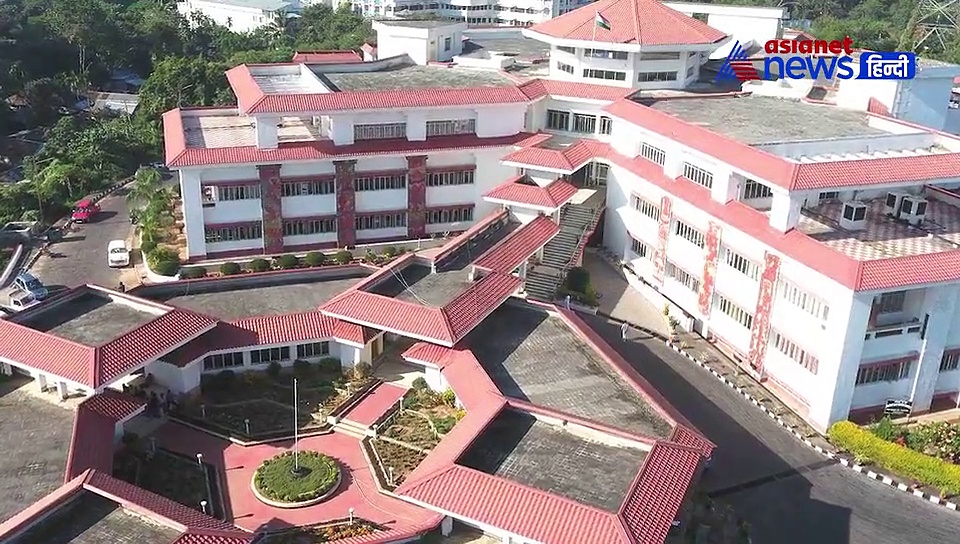 सोशल मीडिया पर एक पोस्ट डाल गिरफ्तार हुआ था शख्स, कोर्ट ने कहा 'मुकदमा नहीं चलेगा'