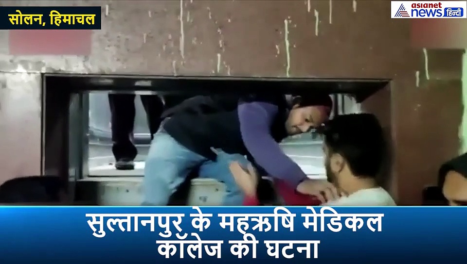 30 मिनट तक आंखों से टपकते रहे आंसू, फिर जैसे ही पति सामने आया, पत्नी गली लगकर रो पड़ी