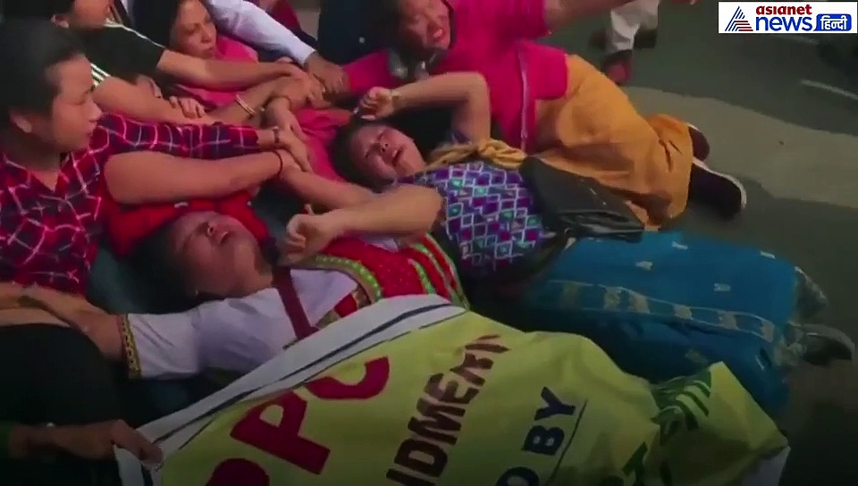 CAB का असम में भारी विरोध, प्रदर्शन करने वालों पर पुलिस ने छोड़े आंसू गैस के गोले