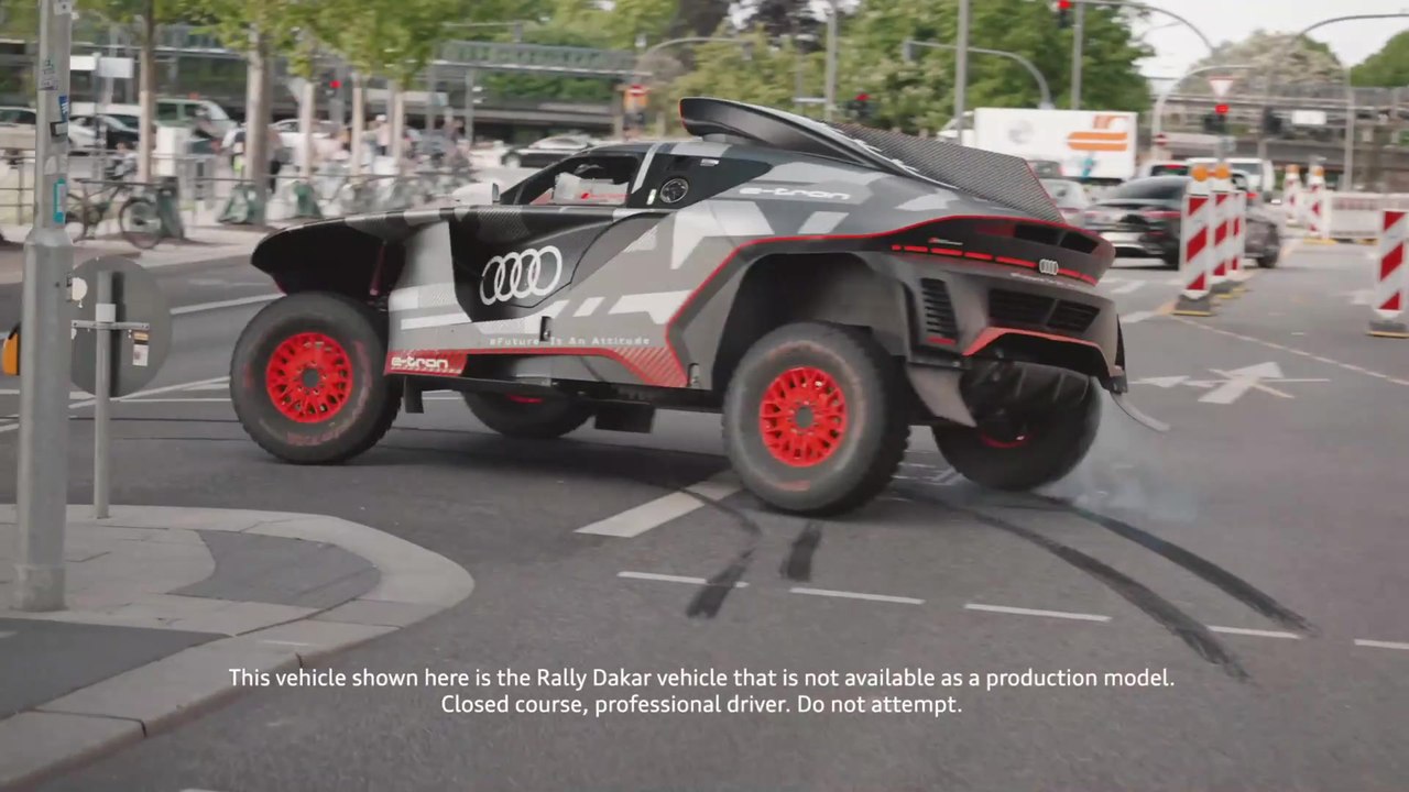 Der Audi RS Q e-tron rockt Hamburg