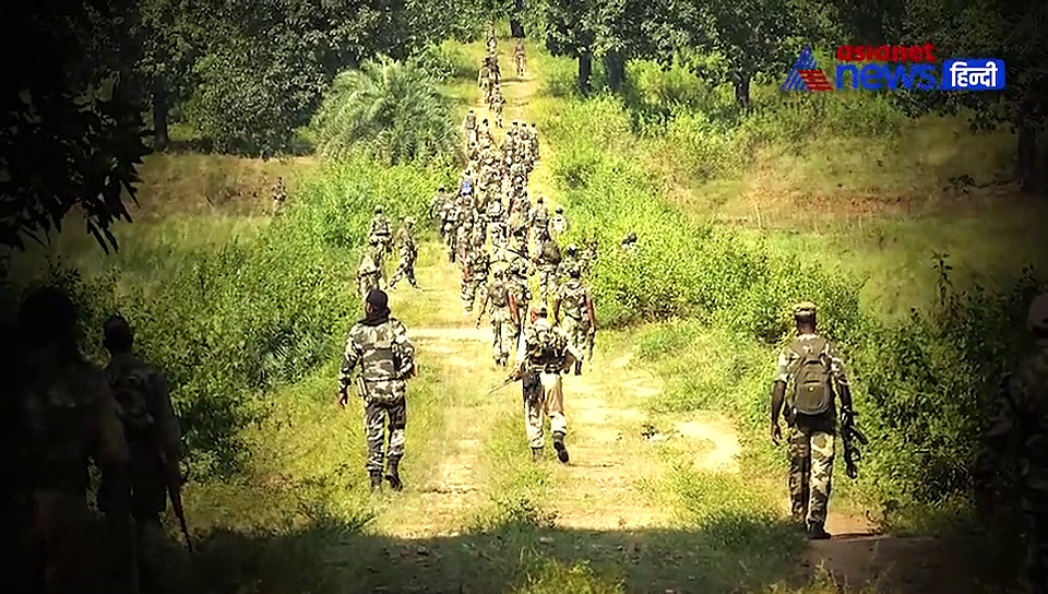 CRPF को मिल रहा 17 ग्रामीणों की हत्या का ईनाम