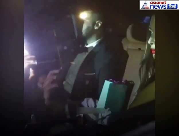 पार्टी में अर्जुन कपूर के साथ एक ही कार से पहुंचीं मलाइका, कैमरा देख छुपाने लगीं चेहरा : Video