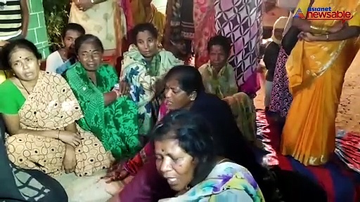 Pulwama terror attack: Martyr Guru's mortal remains yet to arrive in Mandya; family protests against delay