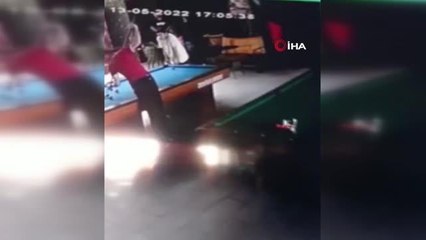 Son dakika haberi! 4 bin TL alacağı için bilardo salonunu ateşe verdi: Dehşet anları güvenlik kamerasında