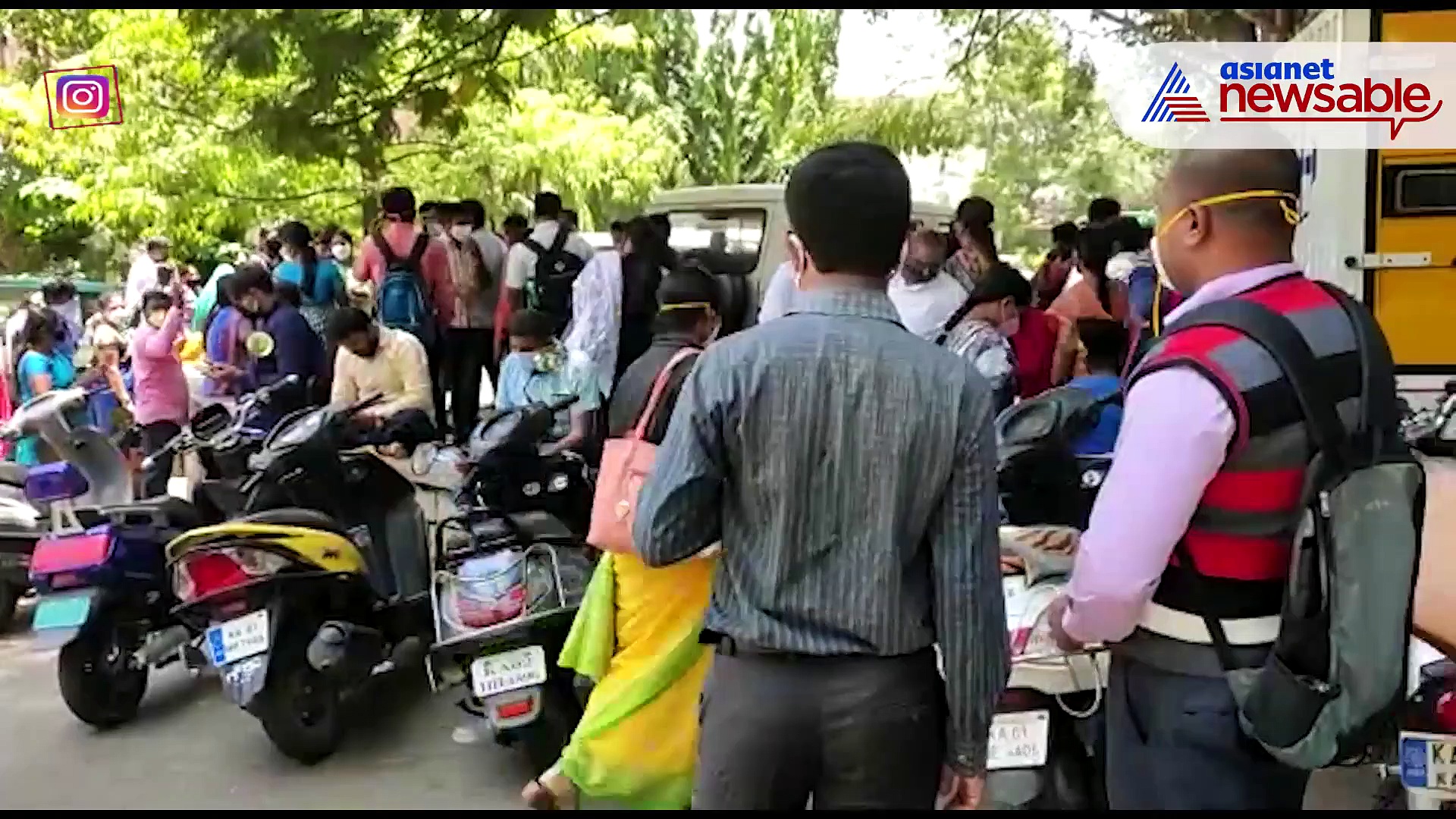 Teachers in Bengaluru see no salary for 3 months again, try to catch attention of mayor, BBMP commissioner