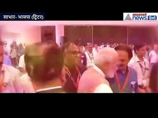 जब मोदी ने इसरो वैज्ञानिकों से कहा- मैं उपदेश देने नहीं, बल्कि आपसे प्रेरणा लेने आया हूं