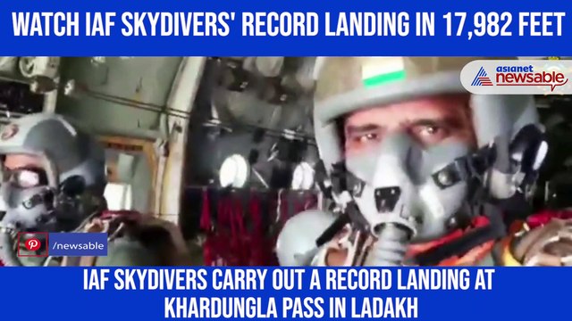 Watch IAF skydivers' record landing in 17,982 feet