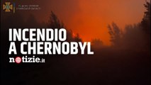 Ucraina, incendio nella foresta che circonda Chernobyl: l’intervento dei vigili del fuoco