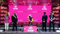 Vainqueur de l'étape du Giro, Biniam Girmay abandonne à cause du bouchon de Prosecco !