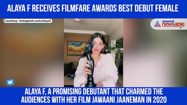 Alaya F smiles gets Filmfare Award for Jawaani Jaaneman