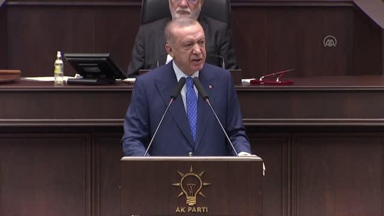 Cumhurbaşkanı Erdoğan: "Darbecilere yaptıramadığınız, terör örgütlerine gördüremediğiniz işi Bay Kemal gibi bir karikatür tip vasıtasıyla hiç elde...