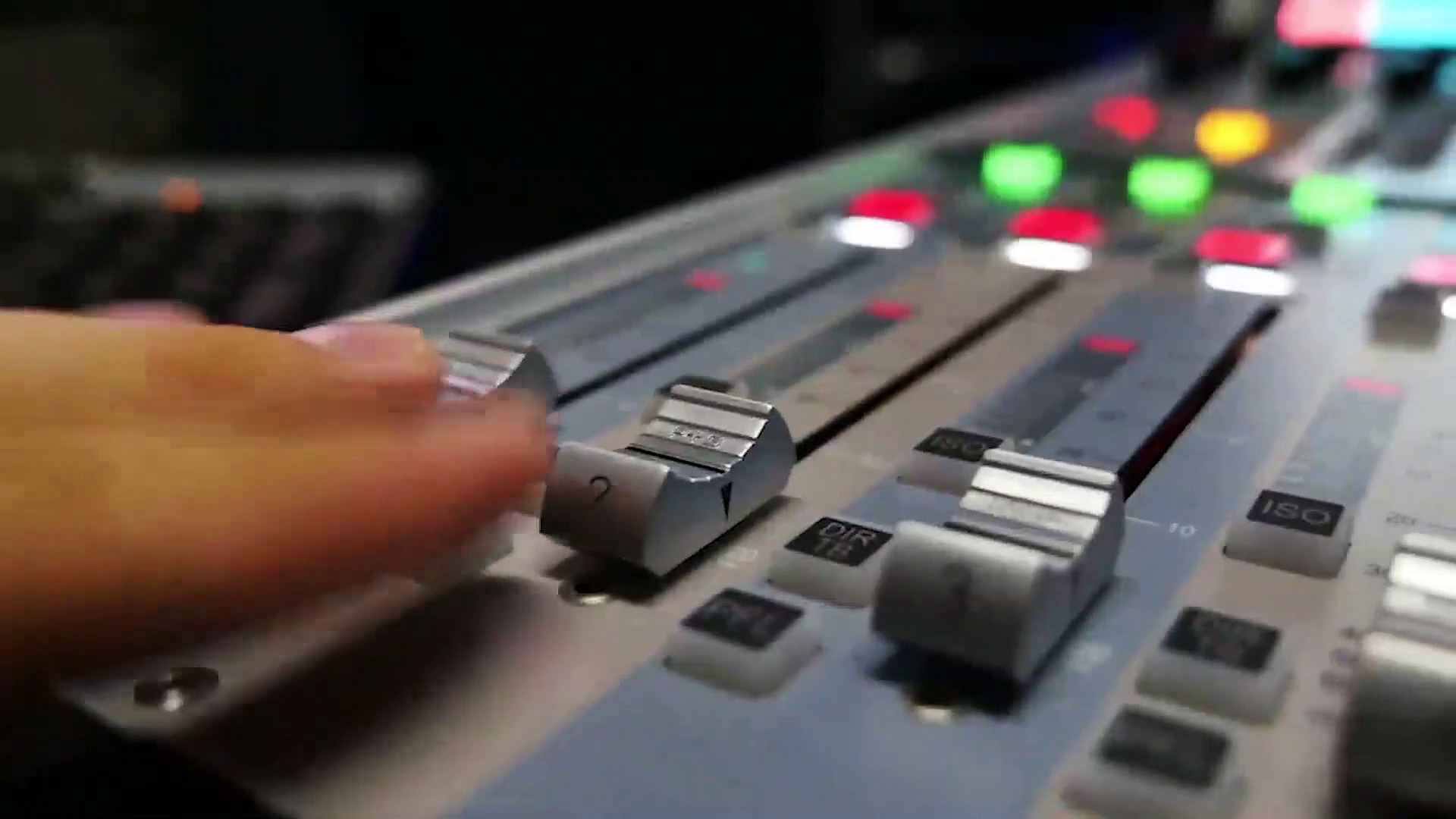 Watch: Hilariously adorable video of bear chilling in man's backyard jacuzzi goes viral