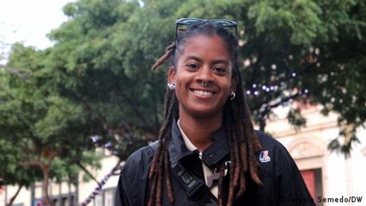 Africa's first female longboard dancing world champion