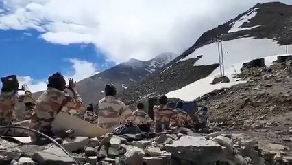 ITBP practices Yoga at 16000 feet