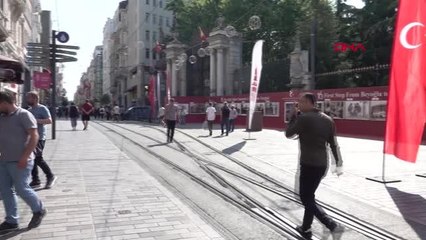 İSTİKLAL CADDESİ'NDE 'BEYOĞLU'NDAN SAMSUN'A İLK ADIM SERGİSİ' AÇILDI