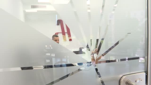 Las comunidades de vecinos preocupadas por los impagos rusos