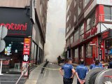 Ümraniye'de mobilya atölyesinde yangın: Vatandaşlar sokağa döküldü