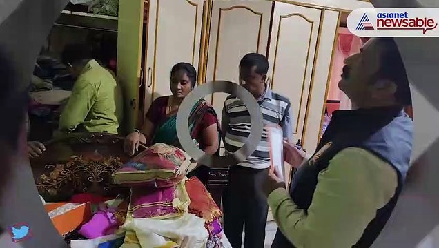 Karnataka: 7 kilo gold, cash flowing from pipe, ceiling and owning lands, ACB busts corrupt officials