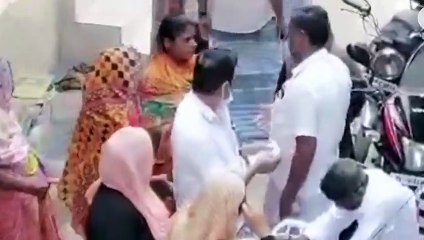 Descargar video: Cash for votes scandal ahead of Tamil Nadu local body polls