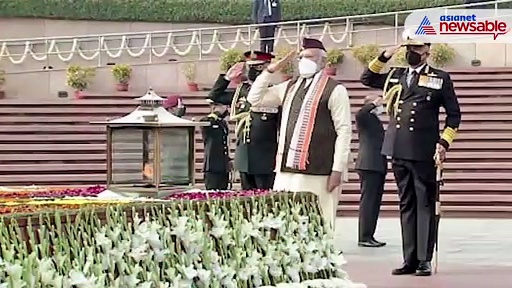 Republic Day 2022: PM Modi dons cap from Uttarakhand, stole from Manipur
