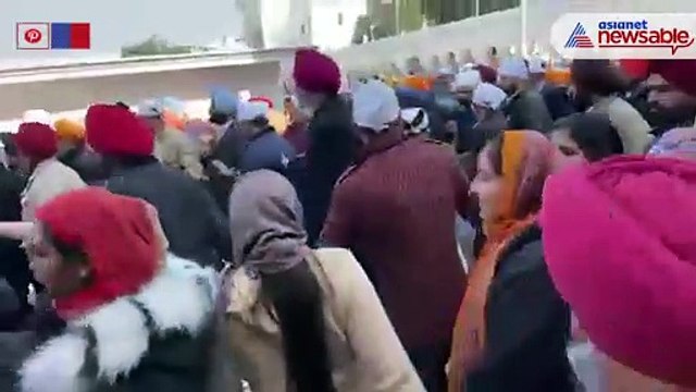 Congress leader Rahul Gandhi visits the Golden Temple in Amritsar