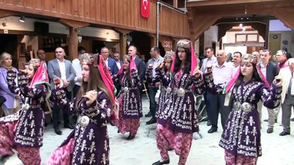 İnegöl’de Düğün Kültürü Sergisi açıldı