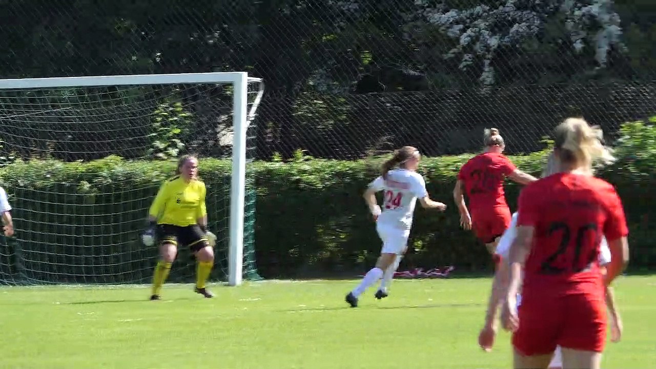 Das 1:0 für den TSV Limmer beim ESV Rot-Weiß Göttingen durch Caroline Barr