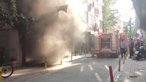 Kazan dairesinde çıkan yangında 1 kişi dumandan etkilendi