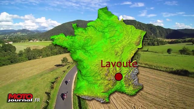 Yamaha MT-10 vs KTM Superduke GT _ 2 motos pour 4 débiles (English Subtitles)