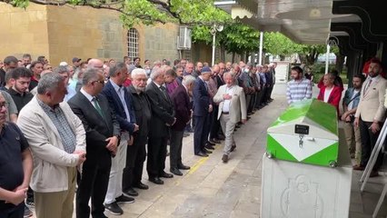 Beşiktaş'ın eski yöneticisi Ahmet Hamoğlu'nun cenazesi toprağa verildi