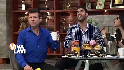 Conductor estrella su coche contra el de unos ladrones