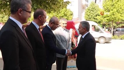 Kırşehir'in yeni valisi görevine başladı