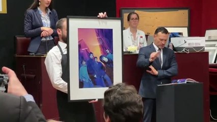 Se subasta la guitarra original de Oasis por 300.000 euros